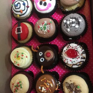 Assorted Dozen Bakers Choice Cupcakes