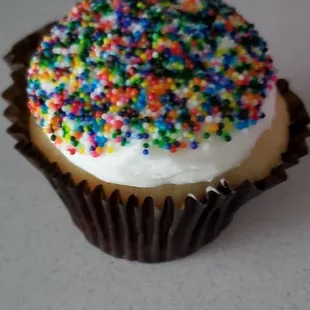 Birthday cake cupcake