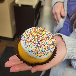 Smallcakes Cupcakery And Creamery