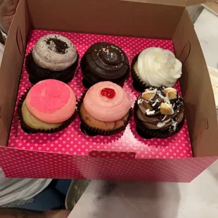 Cookies-n-Cream Cupcake, Pink Vanilla Cupcake, Decadent Chocolate, Strawberry Cupcake, Wedding Cupcake, Chocolate Cheesecake Cupcake