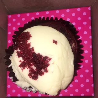 "Famous" Red Velvet Cupcake
