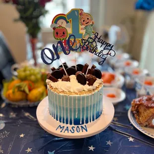 What I got. The white drizzle just went straight down