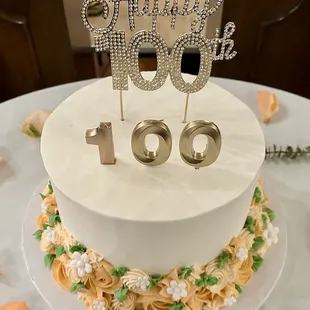 Custom cake for Grandma