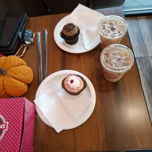 Cupcakes and iced lattes - please and thanks!