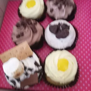 Our take home cupcake pics