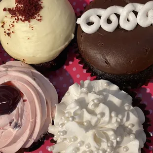 Red Velvet Cupcake, Chocolate Cream Cupcake, Strawberry Cupcake, Wedding Cake Cupcake