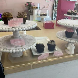 Choco-Ho-Lic Cupcake