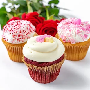 Valentine&apos;s Day Themed cucpakes!
