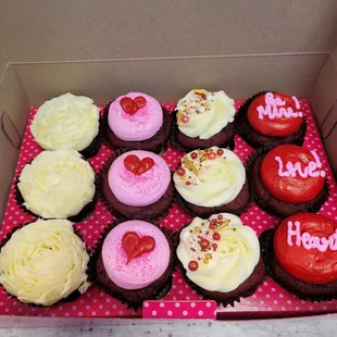Valentine&apos;s Day themed cupcakes