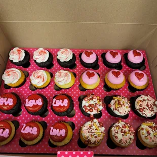 Valentine&apos;s Day themed mini&apos;s