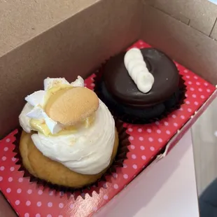 Banana Pudding and Chocolate Cream Cupcake