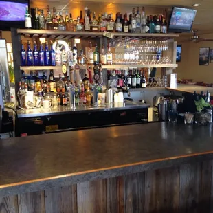 Wrap-around bar area