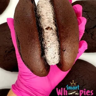 Cookies &apos;N Cream Whoopie Pie: 
Chocolate with Oreo
Cream. 

Made with Ghirardelli Majestic Cocoa.