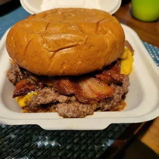 Bacon cheese burger