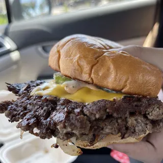 classic cheeseburger