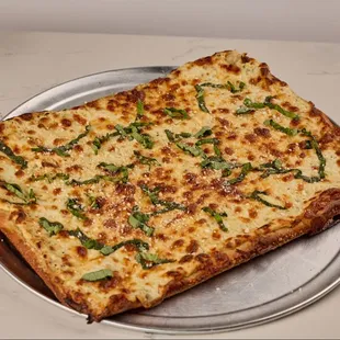 Grandmas Garlic Herb White Pizza
