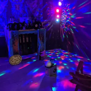 Black light room