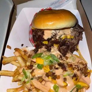 Smash burger with cali fries