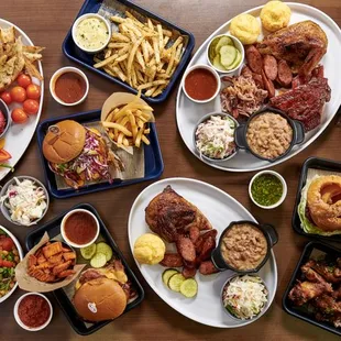 Smash Park is a one-of-a-kind restaurant experience with scratch-made food in a welcoming and lively atmosphere.