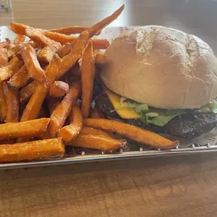 COLORADO BLACK BEAN BURGER