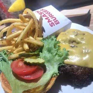 Burger and smashfries