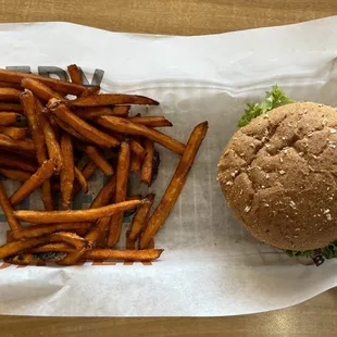 Avocado bacon single with sweet potato fries.