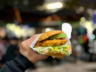 Shake Shack Valley Fair