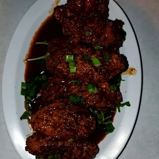 Wings with spicy sweet sauce has a good crunch