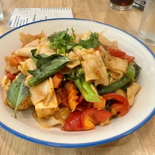 Drunken noodles with tofu