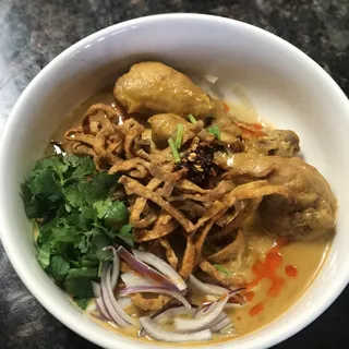 Kao Soi (Curry Noodle)