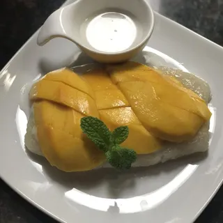 Sticky Rice With Mango