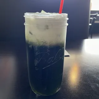 Thai iced green tea