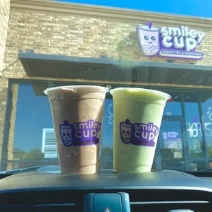 Medium drinks. Chocolate banana &amp; avocado smoothies