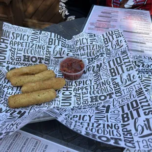 Mozzarella Breaded Cheese Sticks