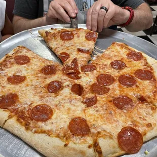 Pepperoni  pizza
