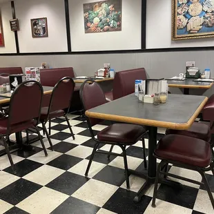 sushi and sashimi, interior