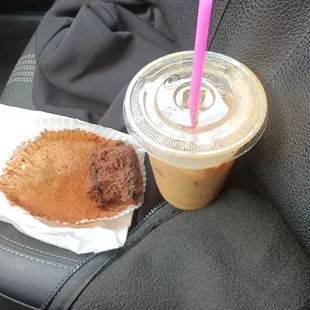 White Pumpkin and Chocolate Muffin