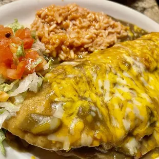 stuffed Sopaipilla with shredded chicken, spicy and green chili.