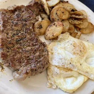 Breakfast steak and eggs