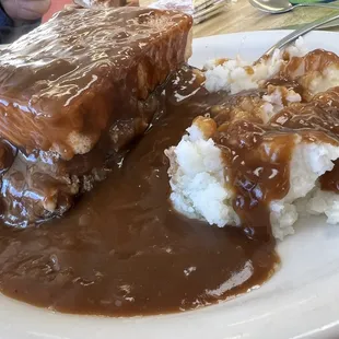 Hot meatloaf sandwich