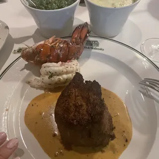 Signature Filet Mignon*