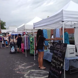 Lots of great vendors at this market. Fresh fruits and veggies, handmade goods, bakery items, and live music.