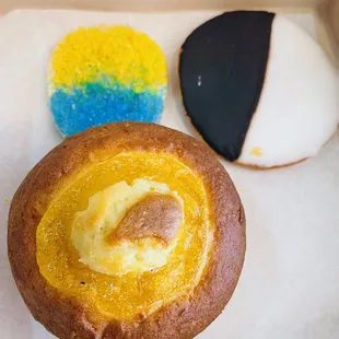 a cupcake with a swirl