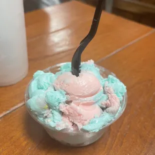 Cotton candy icecream