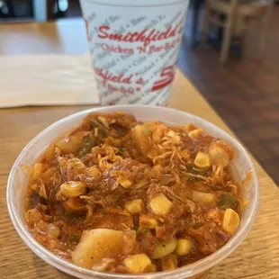 ws a bowl of chili and pasta