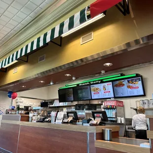 ws the interior of the restaurant