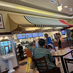 ws customers in the restaurant