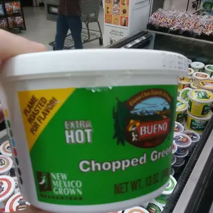 Extra hot is the only real choice. I love green Chile!