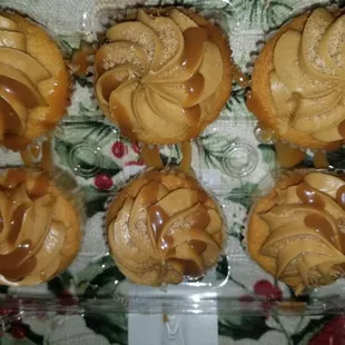 Salted Carmel Cupcakes- so good