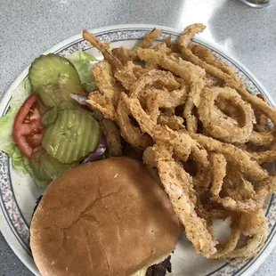 Cheeseburger and rings